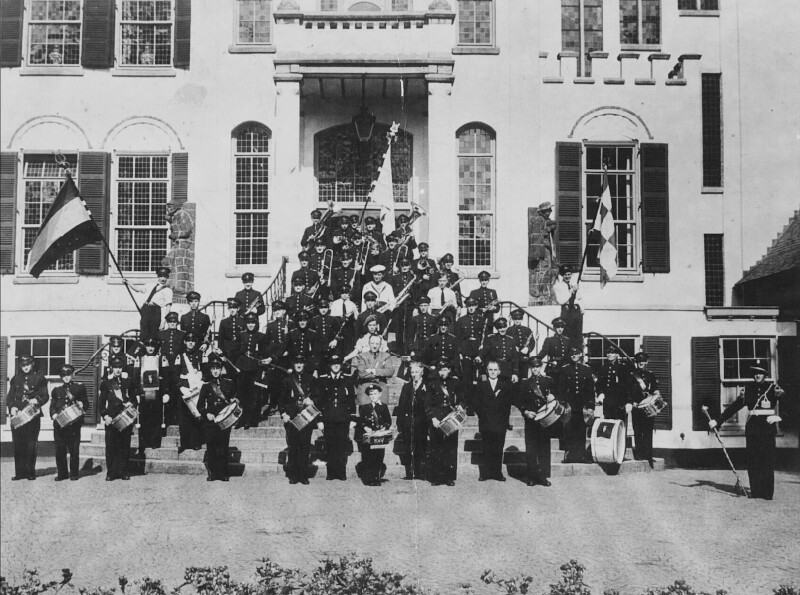 Harmonie Kunst en Vriendschap tijdens het 75-jarig bestaan in 1951
