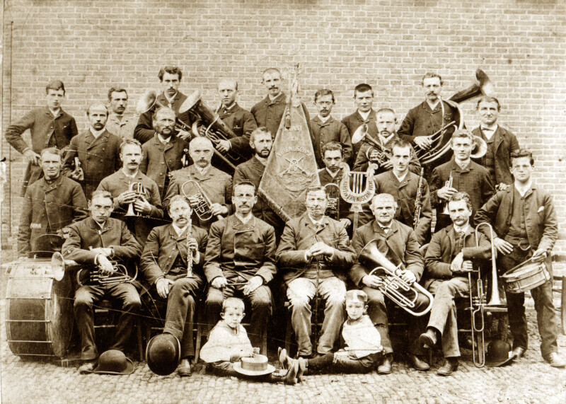 Fanfare Kunst en Vriendschap tijdens het 25-jarig bestaan in 1901